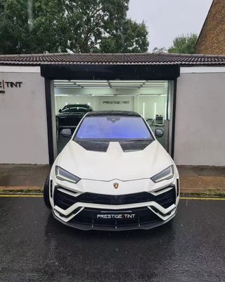 Lamborghini Urus Cơ thể sợi cacbon Kit URUS 1016 kiểu sợi cacbon môi trước khuếch tán spoiler mui xe vòng quay