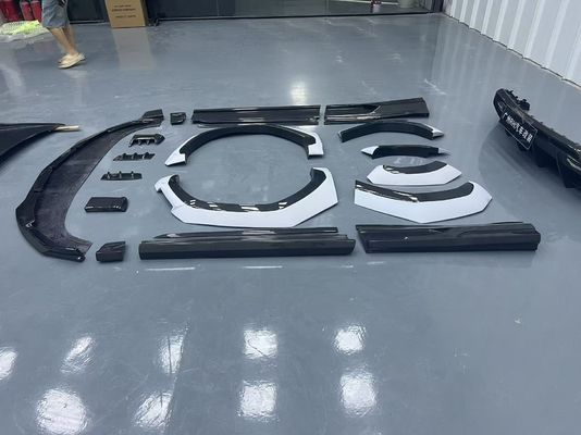 Lamborghini Urus Cơ thể sợi cacbon Kit URUS 1016 kiểu sợi cacbon môi trước khuếch tán spoiler mui xe vòng quay