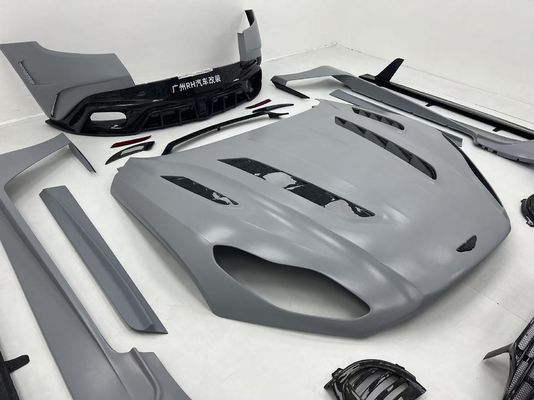 Aston Martin DB11 Carbon Fiber Body Kit DB11 phong cách mansory phía trước và phía sau váy bên bơm bạt bạt spoiler mũ