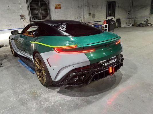 Aston Martin DB11 Carbon Fiber Body Kit DB11 phong cách mansory phía trước và phía sau váy bên bơm bạt bạt spoiler mũ