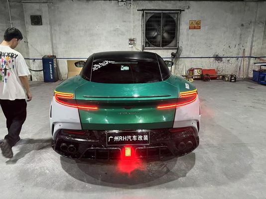 Aston Martin DB11 Carbon Fiber Body Kit DB11 phong cách mansory phía trước và phía sau váy bên bơm bạt bạt spoiler mũ