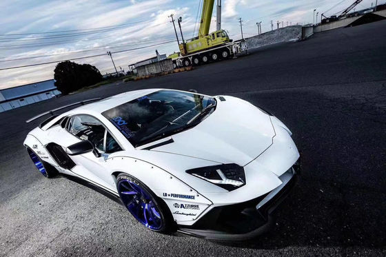 Đối với Lamborghini Aventador LP700 Carbon Fiber Body Kit LP700 nâng cấp kiểu LB Side Skirt Spoiler Wheel Arch