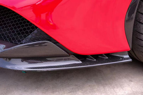 Đối với Ferrari SF90 Bộ cơ thể sợi carbon khô SF90 OEM Style Carbon Fiber Lưỡi trước Diffuser Spoiler Side Skirt