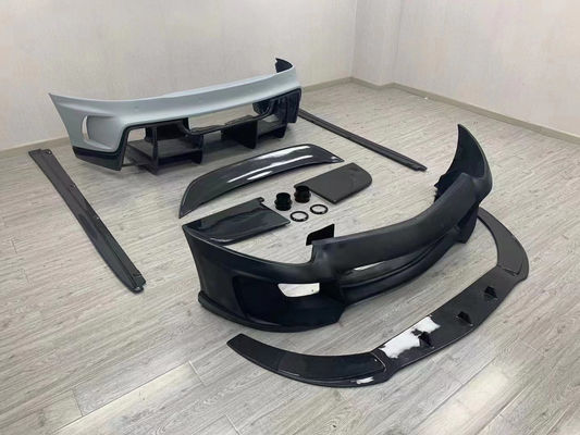 Đối với Ferrari 599 Body Kit 599 nâng cấp phong cách VORS phía trước và phía sau Bumper Side Skirt Spoiler Carbon Fiber Body Kit
