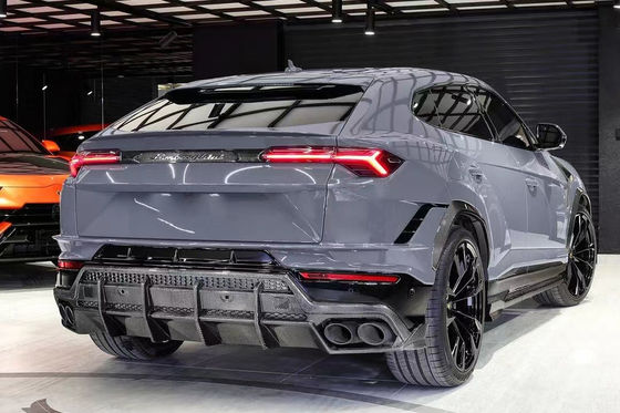 2023-2024 Lamborghini Body Kit URUS Top Style Mặt trước môi Diffuser Spoiler Kit