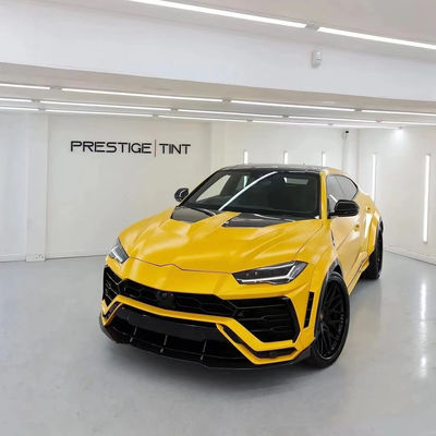 1016 Style Lamborghini Body Kit Urus Carbon Fiber Mặt trước môi Diffuser Spoiler Hood Màu trắng