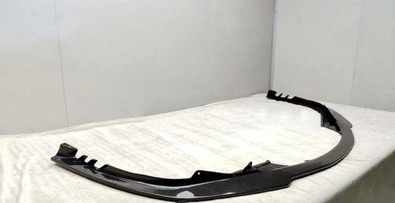 Đối với Ferrari SF90 Bộ cơ thể sợi cacbon khô SF90 RH Style Bộ cơ thể sợi cacbon phía trước môi Diffuser Spoiler Side Skirt