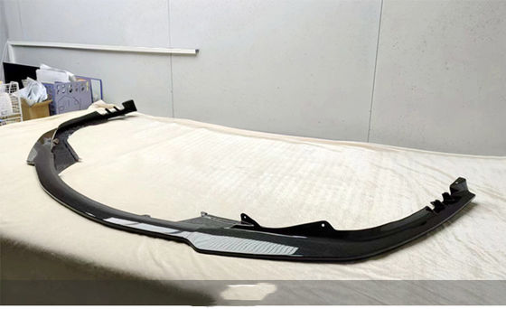 Đối với Ferrari SF90 Bộ cơ thể sợi cacbon khô SF90 RH Style Bộ cơ thể sợi cacbon phía trước môi Diffuser Spoiler Side Skirt