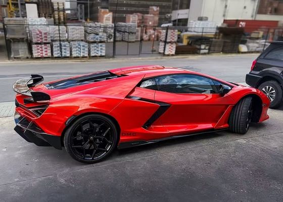 Revuelto Lamborghini Body Kit DMC phong cách Carbon Fiber màu đỏ