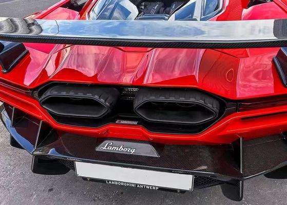 Revuelto Lamborghini Body Kit DMC phong cách Carbon Fiber màu đỏ