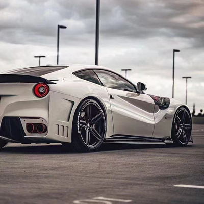 Đối với Ferrari F12 Carbon Fiber Body Kit F12 nâng cấp kiểu SVR phía trước và phía sau Bumper Spoilers với Hood Fenders