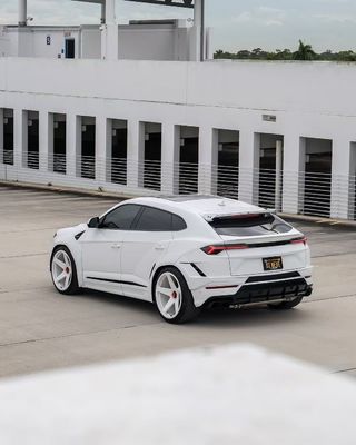 Lamborghini URUS Carbon Body Kit NT Style Lưỡi trước Diffuser Spoiler Custom Wide Body Kits