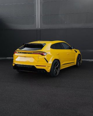 Yellow Lamborghini Urus Body Kit Carbon Fiber Lưỡi trước Xe sang trọng Diffuser Widebody Kit