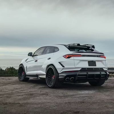 RT Carbon Body Kit cho URUS SUV Lamborghini Lưỡi trước Diffuser Wheel Arch Widebody Kit