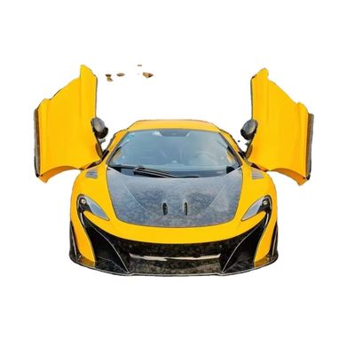 Chiếc xe có bộ phận carbon cho Mclaren Mp4 12C 625c 650S nâng cấp lên 675LT