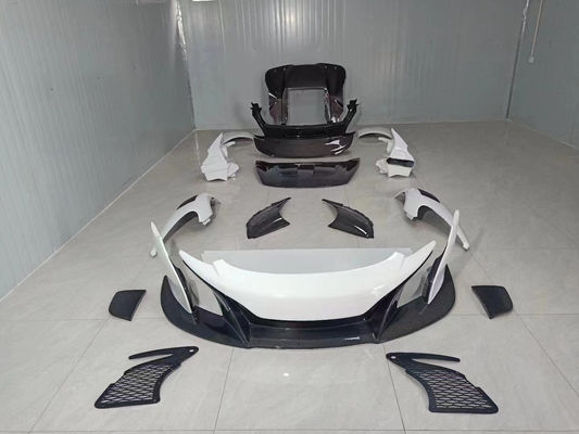 Chiếc xe có bộ phận carbon cho Mclaren Mp4 12C 625c 650S nâng cấp lên 675LT