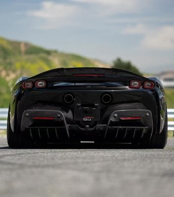 SF90 Ferrari Carbon Fiber Body Kit 1016 phong cách Lưỡi trước Không khí nhúng Đen Spoiler Fender