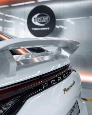 Phụ tùng ô tô cho Porsche Palamela 971 Spoiler Palamela 971 đã được nâng cấp với một Techart Style Carbon Fiber Spoiler