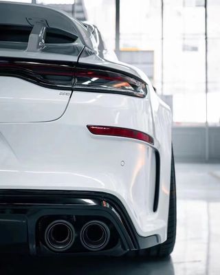 Phụ tùng ô tô cho Porsche Palamela 971 Spoiler Palamela 971 đã được nâng cấp với một Techart Style Carbon Fiber Spoiler