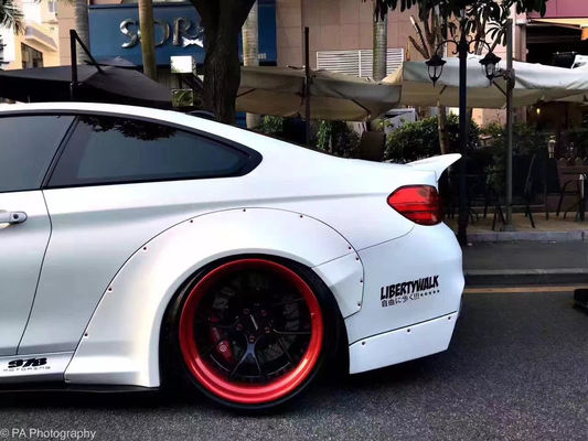 LB Wide-body Kit cho BMW M4 F82 Wide-body Kit M4 F82 nâng cấp LB Style Front Lip Diffuser Spoiler Carbon Fiber Body Kit