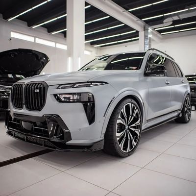 Đối với BMW X7 Carbon Fiber Body Kit X7 Carbon Fiber Front Lip Diffuser Spoiler Hood Side Skirt Wide Body Kit