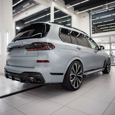 Đối với BMW X7 Carbon Fiber Body Kit X7 Carbon Fiber Front Lip Diffuser Spoiler Hood Side Skirt Wide Body Kit
