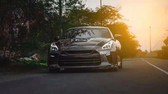 Đối với Nissan GTR R35 Carbon Fiber Body Kit GTR nâng cấp Top Style Carbon Fiber phía trước và phía sau Bumper Side Skirt Spoilers