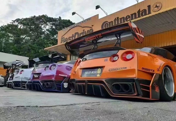 Tùy chỉnh 2022 Nissan Body Kit Mặt trước và phía sau GTR R35 Car Bumper Covers
