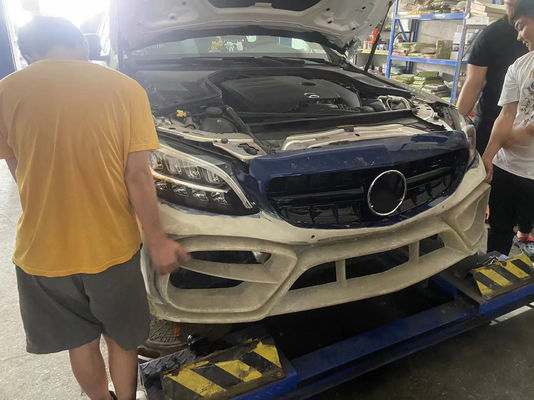 Bộ phận ô tô cho Mercedes W205 C180 C260 C300 Body Kit W205 C180 C260 C300 nâng cấp IMP Style Front Bumper Body Kit