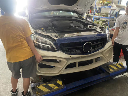 Bộ phận ô tô cho Mercedes W205 C180 C260 C300 Body Kit W205 C180 C260 C300 nâng cấp IMP Style Front Bumper Body Kit