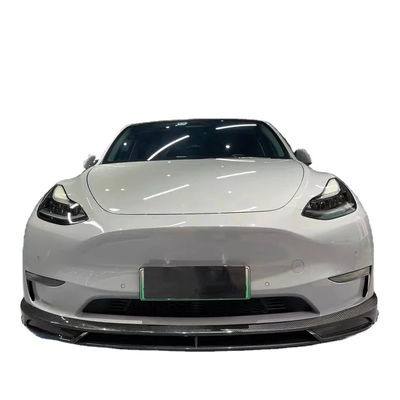 Mẫu màu trắng sáng Y Widebody tùy chỉnh Máy khuếch tán phía sau Bumper Dry Carbon Fiber